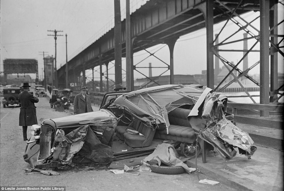 20140307_1920s 1930s car crash photos_003